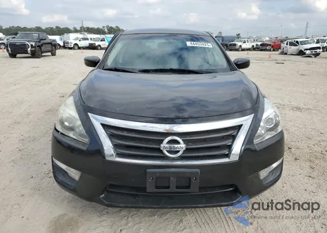 2013 Nissan Altima 2.5 из США, поврежденный, VIN 1N4AL3AP0DC111800